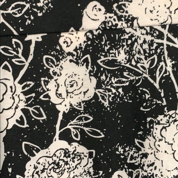 Lularoe skirt - Picture 2 of 3